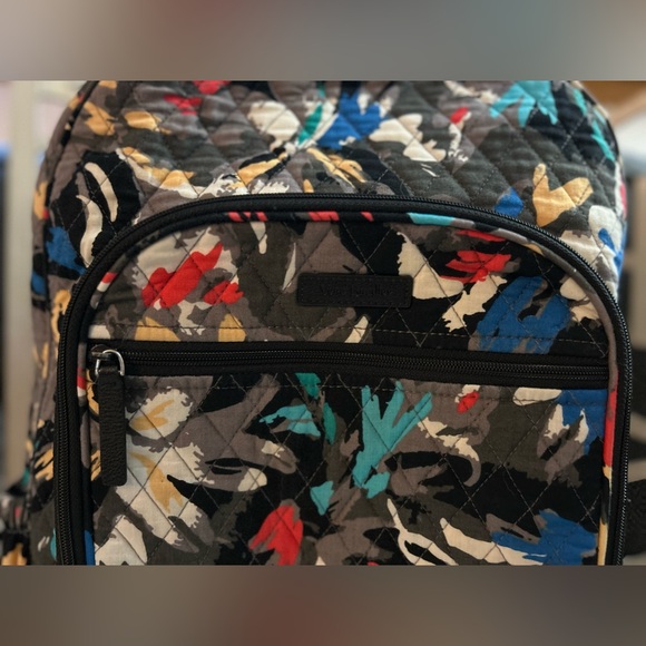 Vera Bradley backpack with no noticeable wear. Excellent condition. - Picture 13 of 14